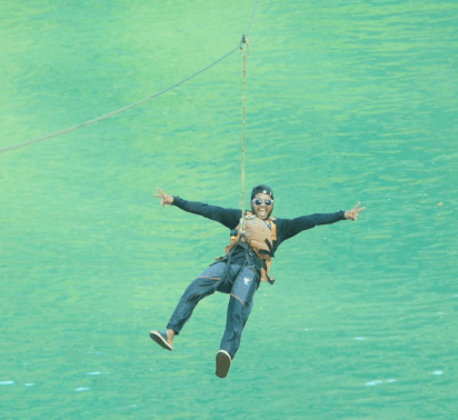 ZIP LINE